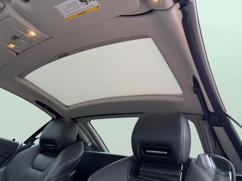 Used 2016 Mercedes-Benz SL 400 image 33