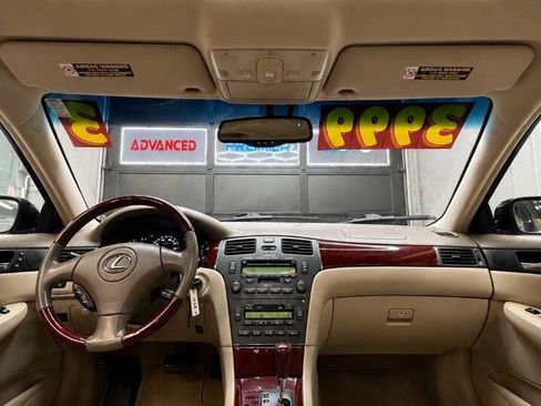 Used 2003 Lexus ES 330 FWD image 7