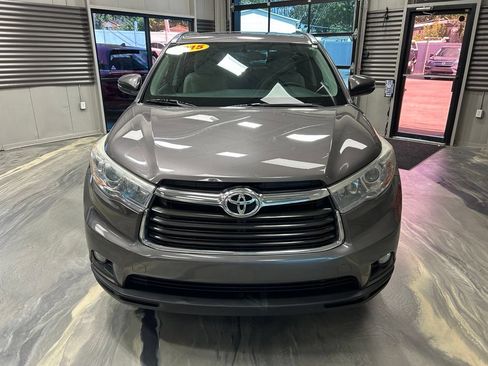 Used 2015 Toyota Highlander XLE AWD/4WD image 41