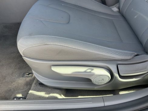 Used 2024 Hyundai Elantra SEL image 27