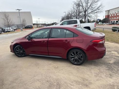 Used 2025 Toyota Corolla SE image 6