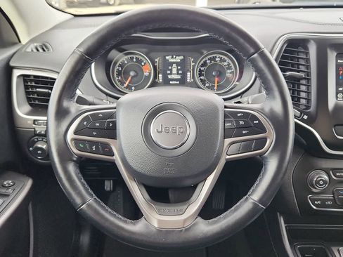 Used 2021 Jeep Cherokee Latitude Plus image 19