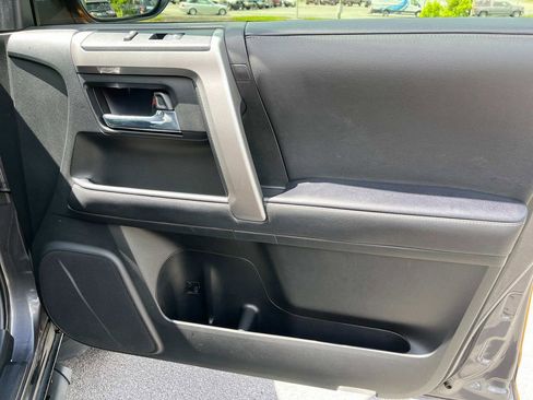 Used 2022 Toyota 4Runner SR5 image 21