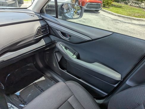 Used 2022 Subaru Outback Premium AWD/4WD image 19