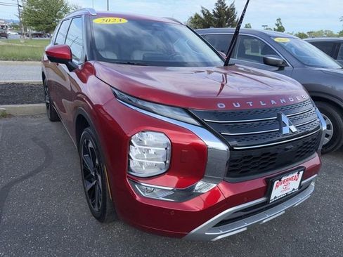Used 2023 Mitsubishi Outlander SEL AWD/4WD image 2