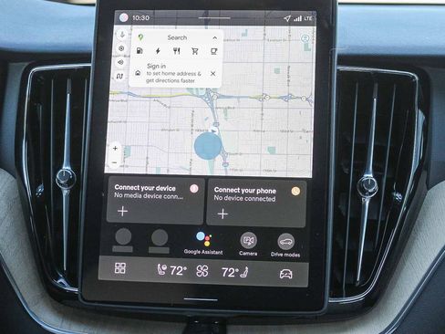 New 2026 Volvo XC60 T8 Plus w/ Protection Package Premier image 17