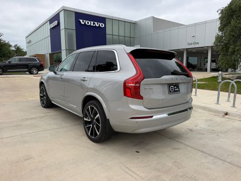 Certified 2023 Volvo XC90 B6 Plus AWD/4WD image 4