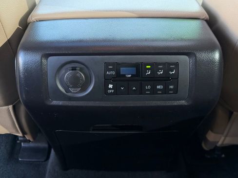 Used 2017 Toyota Sequoia Limited w/ Safety & Convenience Package image 29