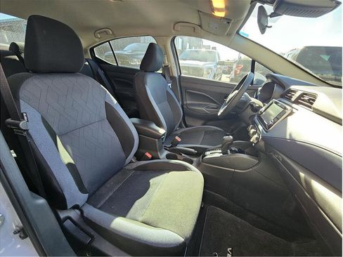 Used 2025 Nissan Versa SV w/ Trunk Package image 4