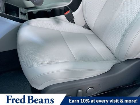 New 2026 Hyundai Kona SEL Premium image 17