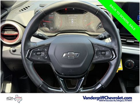 Used 2024 Chevrolet Trax RS w/ Driver Confidence Package FWD image 12