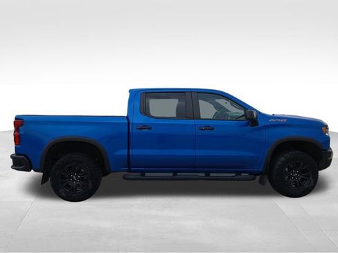 Used 2022 Chevrolet Silverado 1500 ZR2 w/ Technology Package image 6