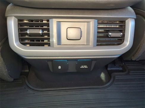 Used 2025 Ford F150 Lariat w/ Equipment Group 501A Mid image 25