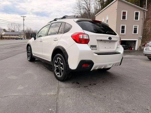 Used 2016 Subaru Crosstrek 2.0i Premium w/ Moonroof Package AWD/4WD image 7