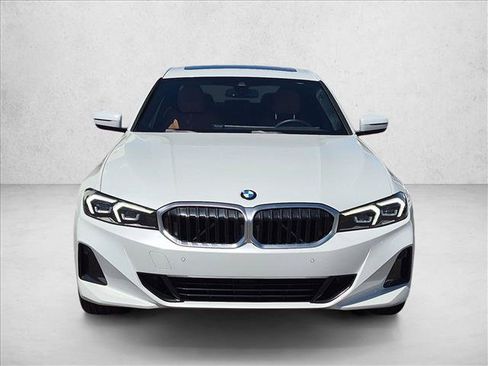 Used 2023 BMW 330i Sedan w/ Premium Package RWD image 2