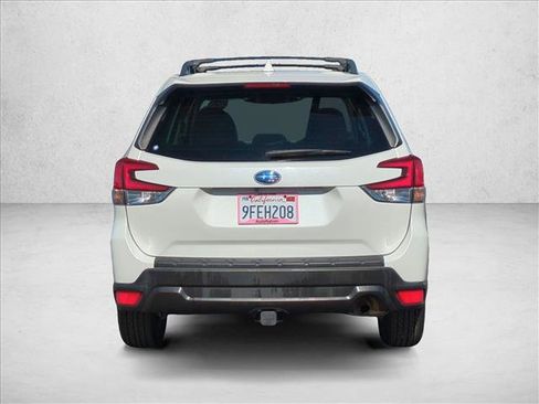 Certified 2023 Subaru Forester Premium image 7
