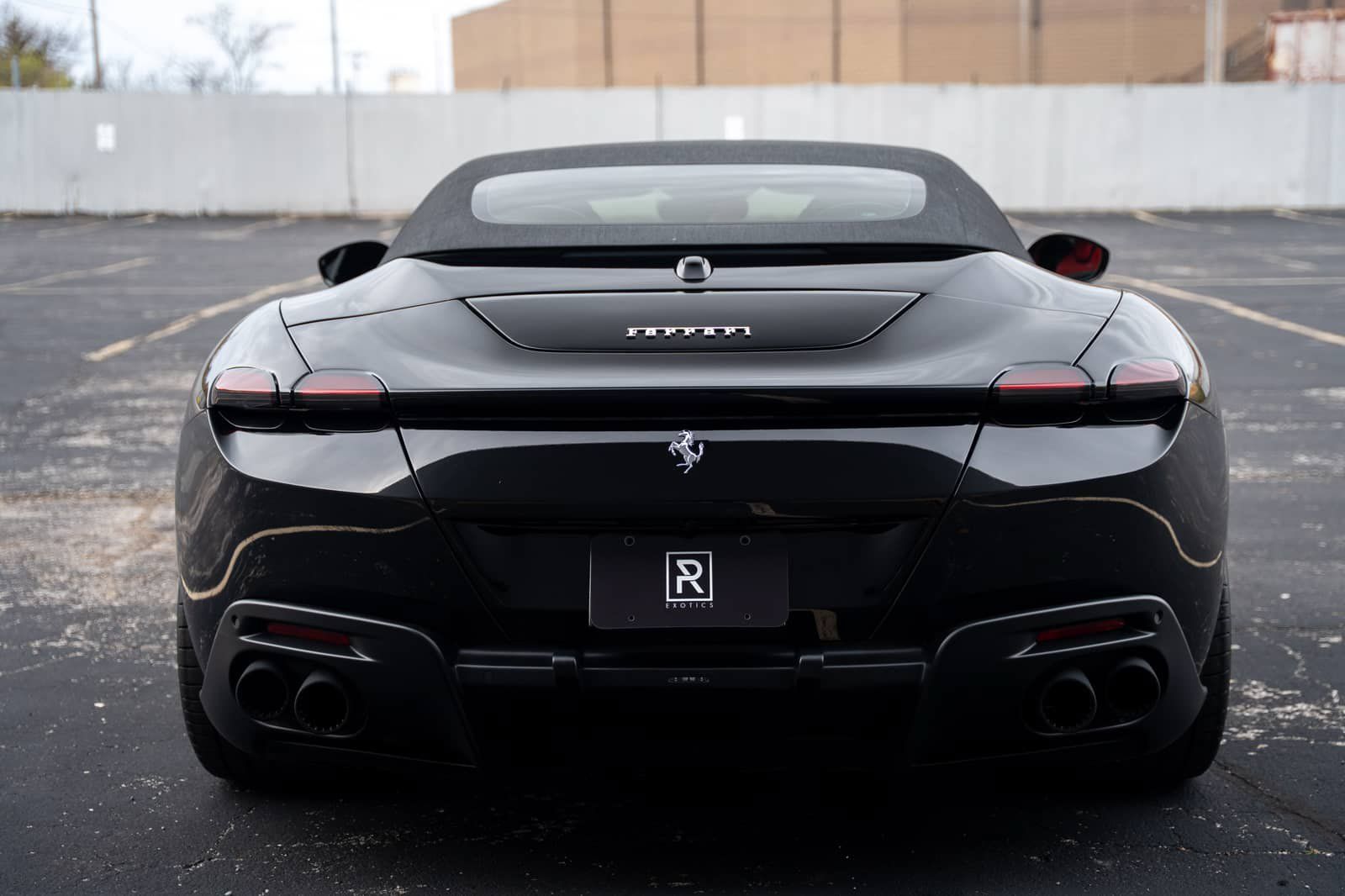 Used 2025 Ferrari Roma Spider RWD image 15