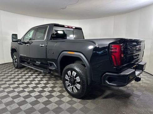 New 2025 GMC Sierra 2500 Denali w/ Denali Reserve Package image 5