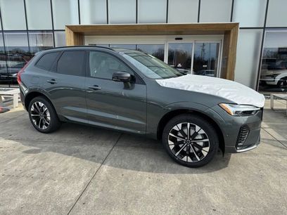 New 2026 Volvo XC60 B5 Plus w/ Protection Package Premier