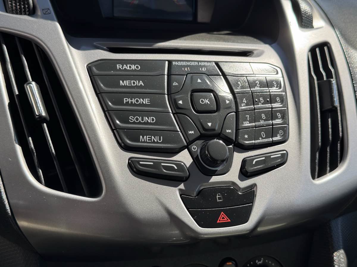 Used 2015 Ford Transit Connect XLT FWD image 27