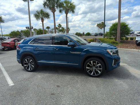 New 2026 Volkswagen Atlas Cross Sport SEL Premium R-Line image 2