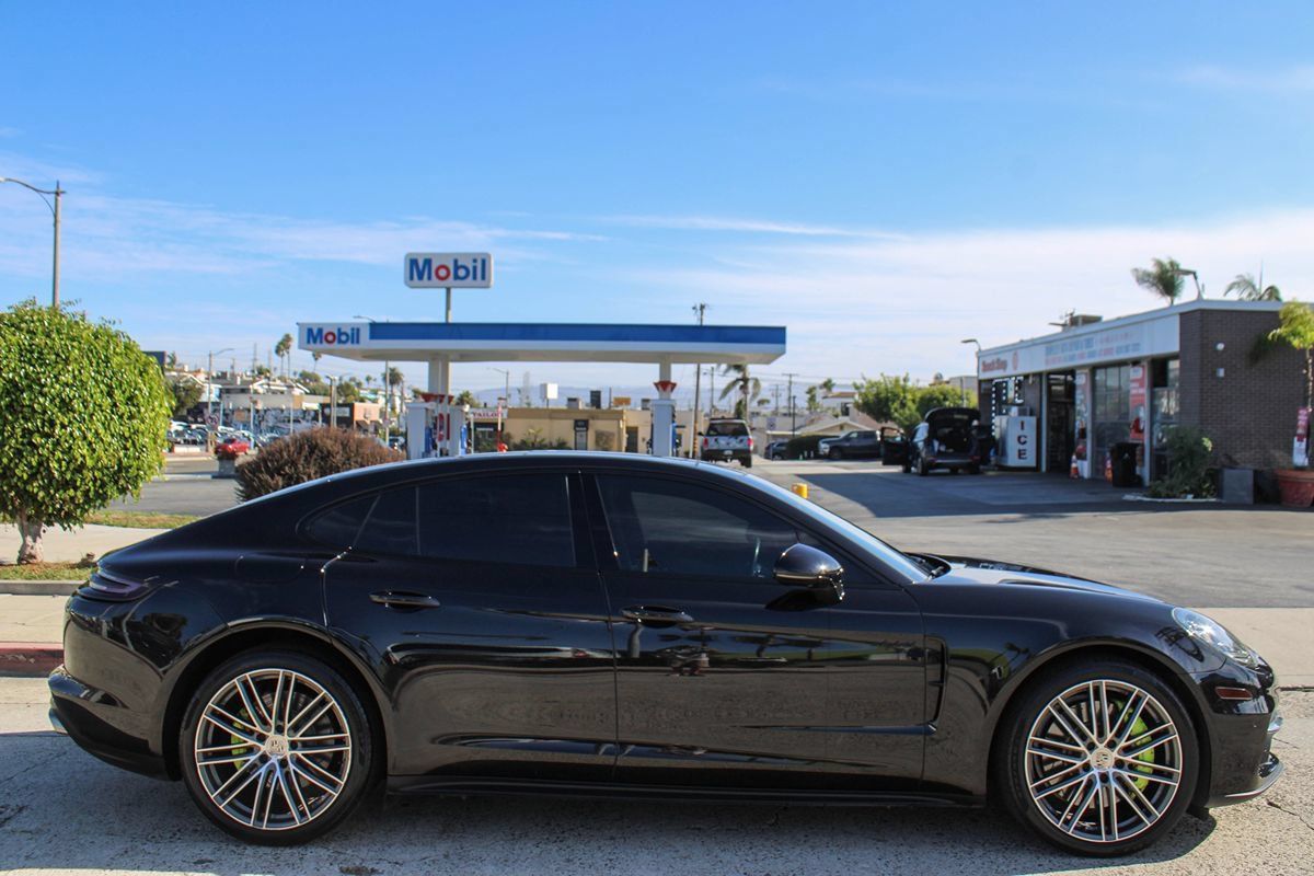 Used 2019 Porsche Panamera 4 AWD/4WD image 9