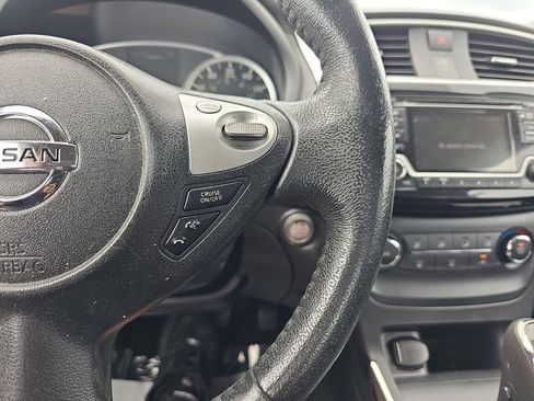 Used 2016 Nissan Sentra SV FWD image 23