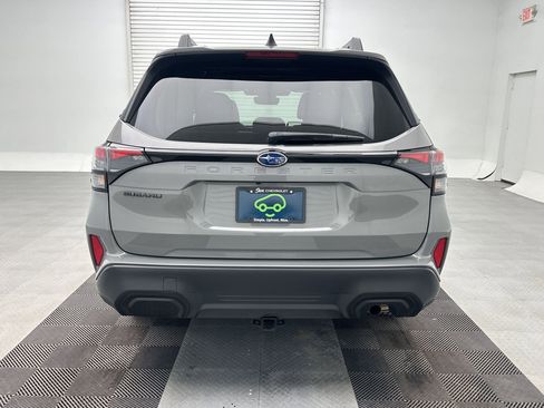 Used 2026 Subaru Forester Premium AWD/4WD image 10
