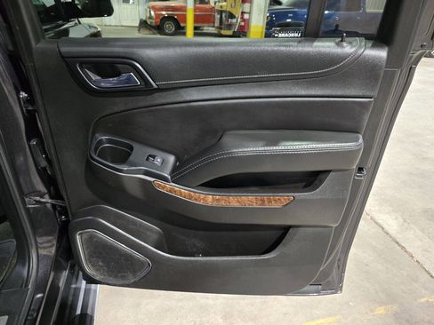 Used 2017 Chevrolet Suburban Premier image 40