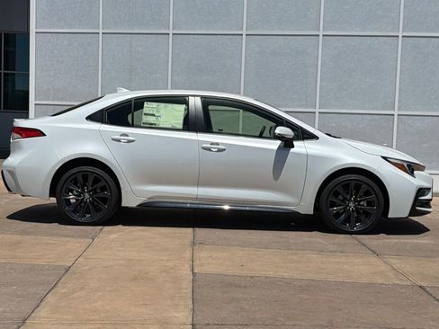 New 2026 Toyota Corolla SE w/ SE Premium Package FWD image 3