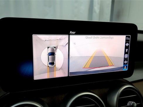 Used 2019 Mercedes-Benz C 300 4MATIC Sedan image 23