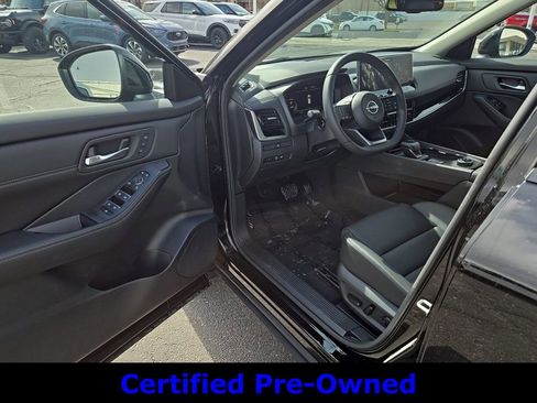 Used 2024 Nissan Rogue SL w/ SL Premium Package image 9