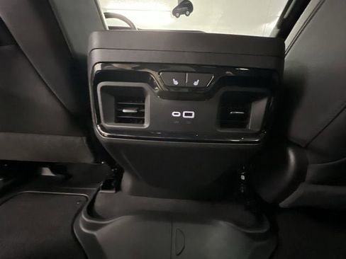 Certified 2024 GMC Sierra 1500 AT4 w/ Technology Package AWD/4WD image 21
