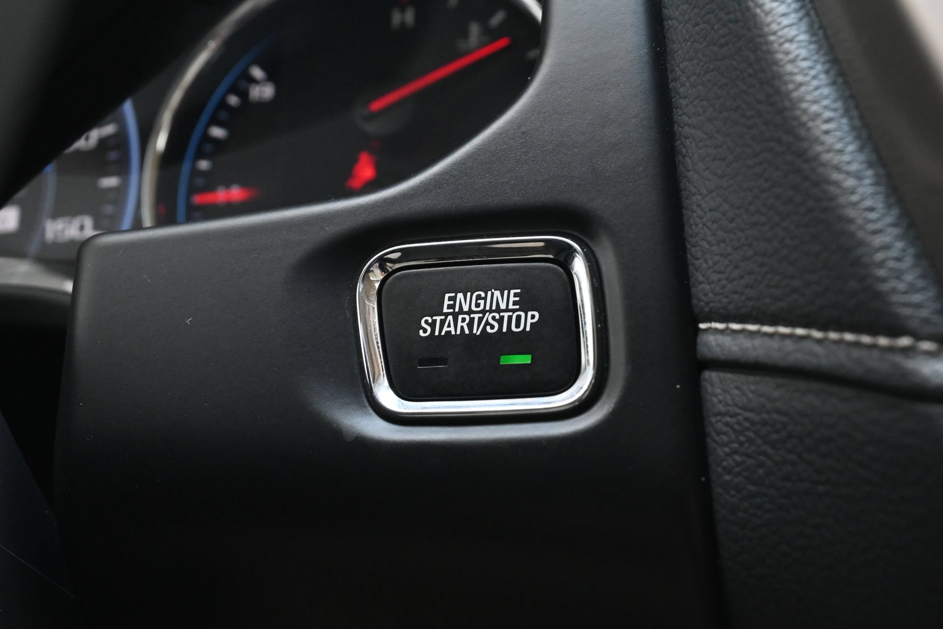 Used 2023 GMC Acadia Denali AWD/4WD image 15