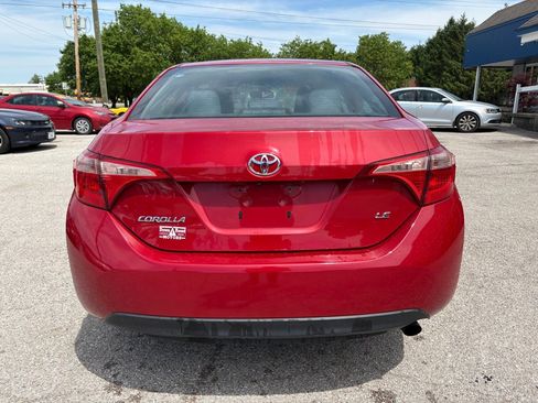 Used 2018 Toyota Corolla LE FWD image 5