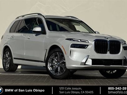New 2025 BMW X7 xDrive40i w/ Premium Package