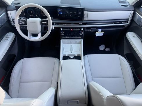 Used 2025 Hyundai Santa Fe SEL image 13