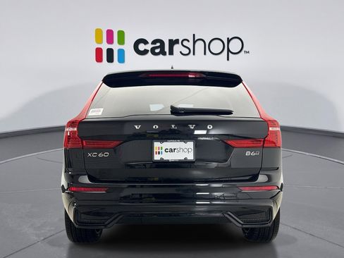 Used 2022 Volvo XC60 B6 R-Design w/ Advanced Package image 4