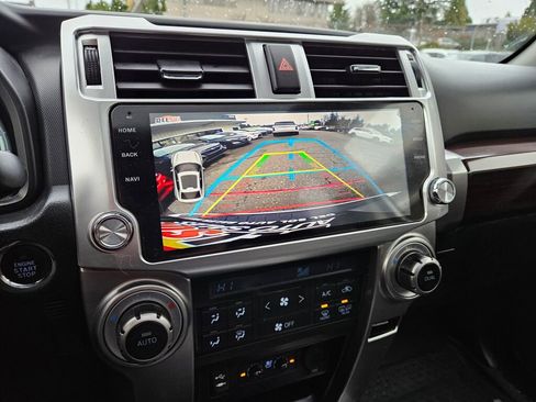 Used 2015 Toyota 4Runner Limited image 10