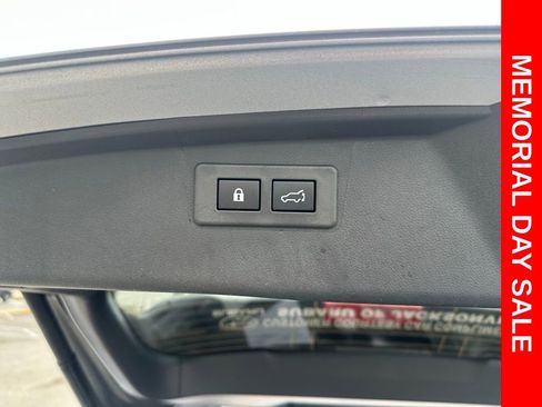Used 2025 Subaru Outback Onyx Edition AWD/4WD image 8
