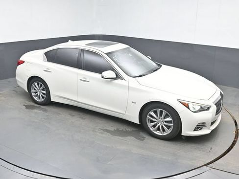 Used 2017 INFINITI Q50 3.0t Premium RWD image 1