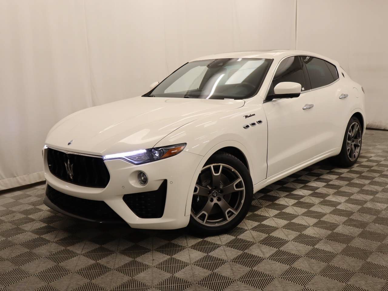 Used 2023 Maserati Levante Modena AWD/4WD image 1