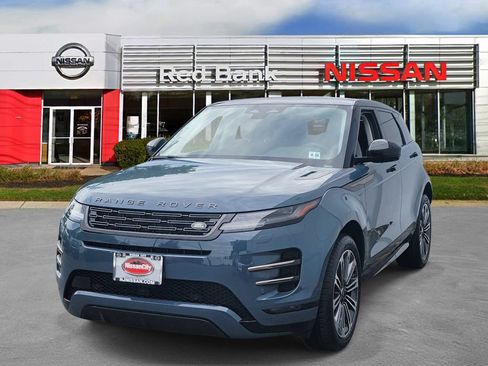 Used 2024 Land Rover Range Rover Evoque Dynamic SE AWD/4WD image 4