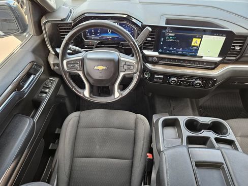 Used 2022 Chevrolet Silverado 1500 LT w/ Z71 Off-Road Package AWD/4WD image 28