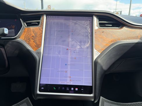 Used 2019 Tesla Model S Long Range AWD/4WD image 22
