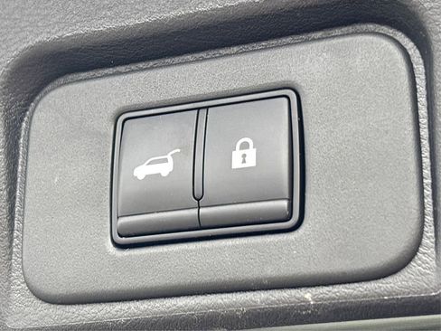 Certified 2026 Nissan Rogue SV AWD/4WD image 29