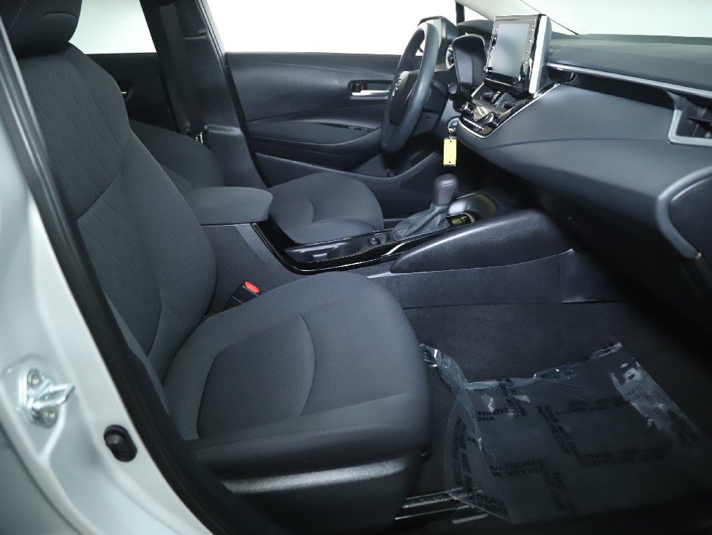 Used 2021 Toyota Corolla LE w/ Carpet Mat Package (TMS) FWD image 32