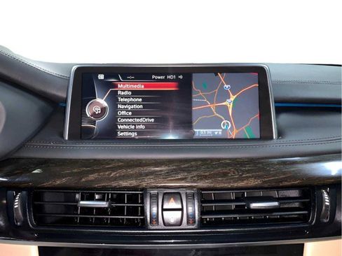 Used 2015 BMW X5 xDrive50i image 25