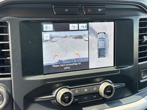 Used 2023 Ford F150 XLT w/ Trailer Tow Package AWD/4WD image 5