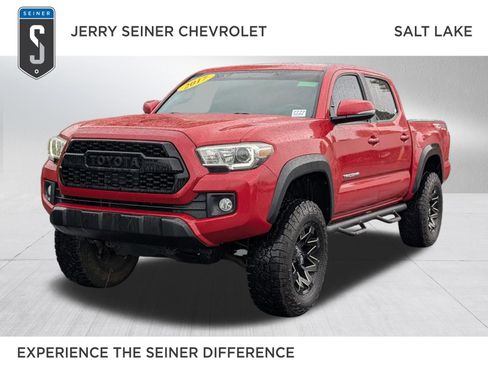 Used 2017 Toyota Tacoma TRD Off-Road w/ Premium & Technology Package AWD/4WD image 1